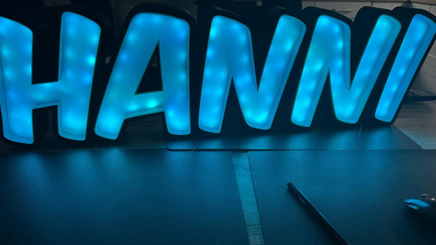 Individuelle Namenslampe LED Personalisierter Schriftzug Name Namensschild Dekoration Hochzeit Geburtstag Kind Wanddeko smarte RGB-LED