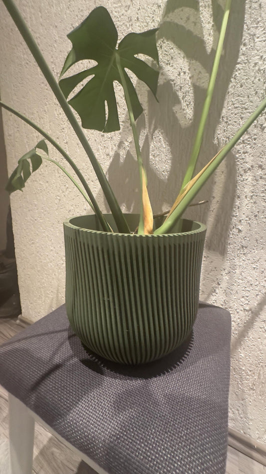 Blumentopf Barhöft - twisted Style  - stilvoller Übertopf wasserdicht