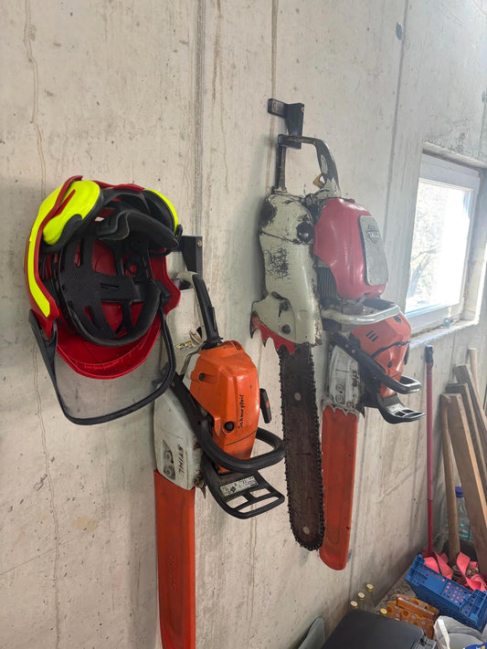 Stihl Motorsägenhalter / Kettensägerhalter neu für alle handelsüblichen Kettensägen ( Motor / Elektro )